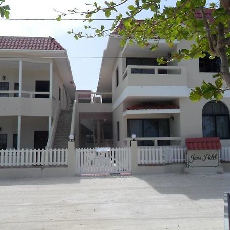 Jans Hotel Caye Caulker Exterior foto