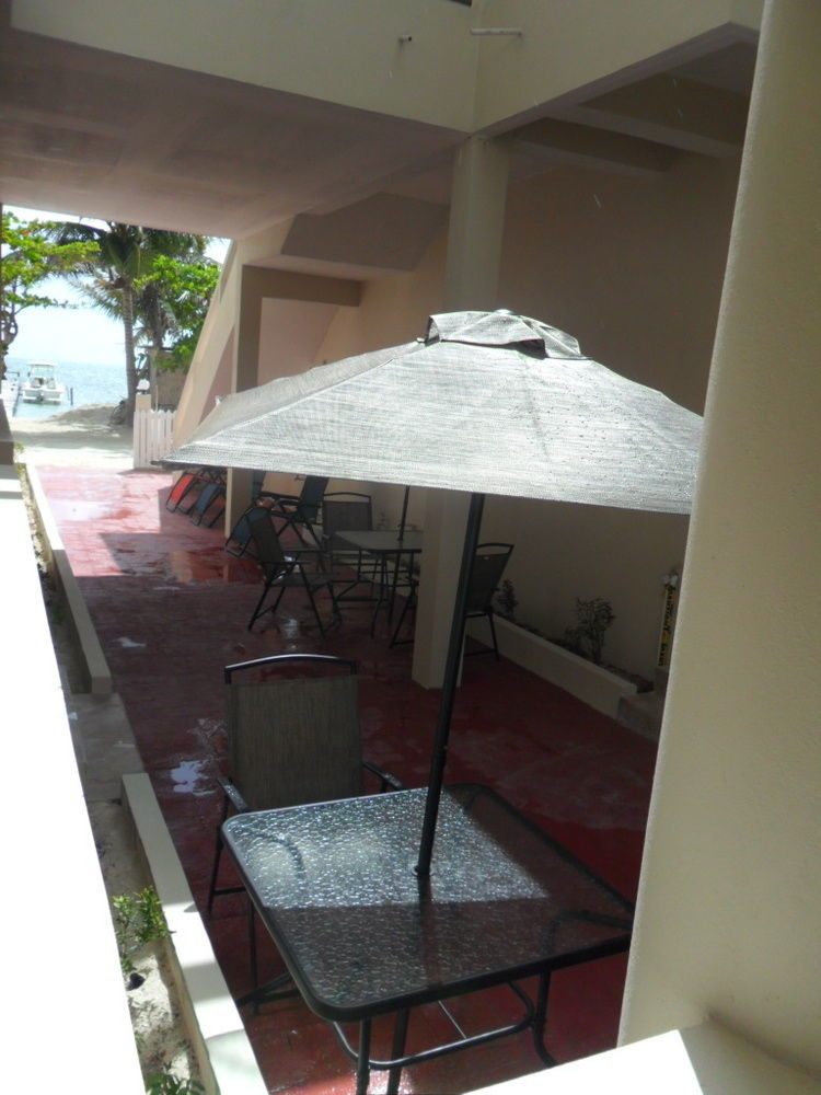 Jans Hotel Caye Caulker Exterior foto